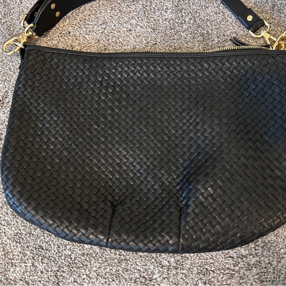 Quince woven crescent bag - Picture 3 of 6